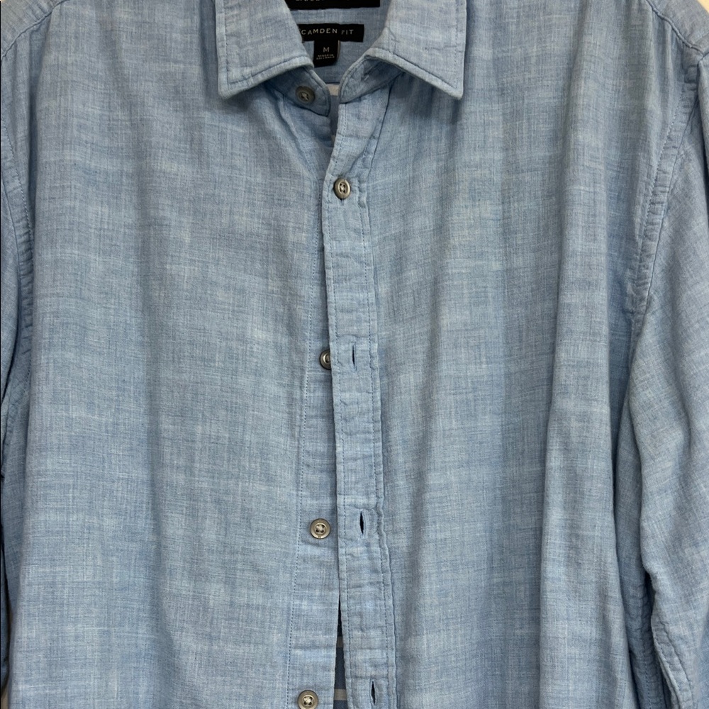 Banana Republic Light Blue Casual Button Down Shirt